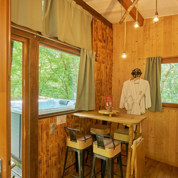 Nid en Ô Cabanes arbres spa Lot Dordogne Cabane Carrelet 4