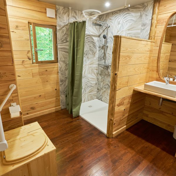Nid en Ô Cabanes arbres spa Lot Dordogne Cabane Tchanquee 5