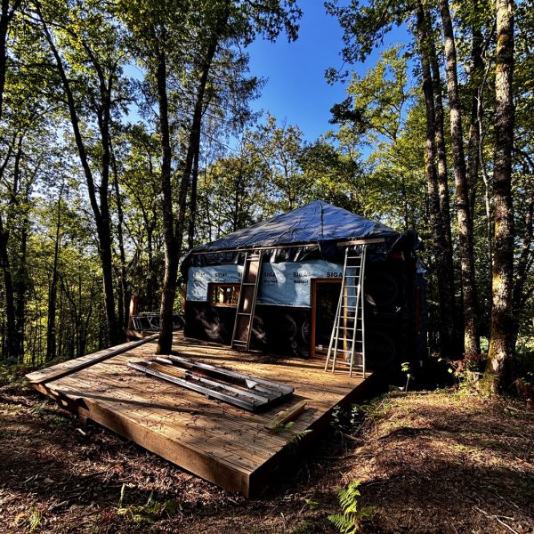 nid en o cabanes arbres lot dordogne cabane tchanquee construction