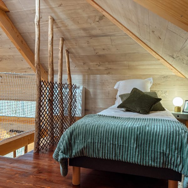 nideno cabanes dans les arbres occitanie lot perigord cabane tchanquee (11)