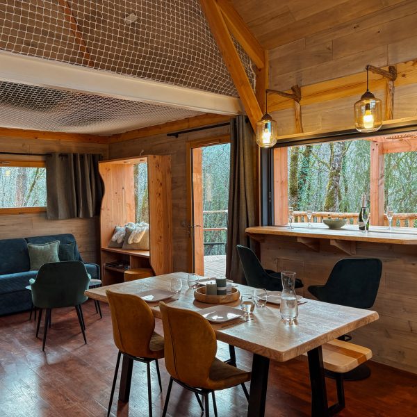 nideno cabanes dans les arbres occitanie lot perigord cabane tchanquee (21)